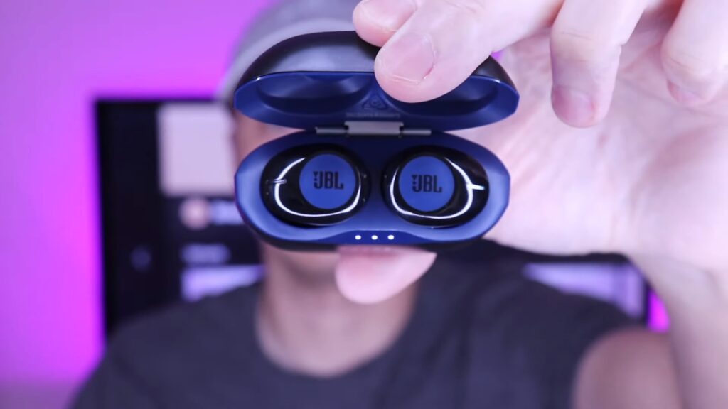 Best Earbuds For Streaming - Buyers Guide