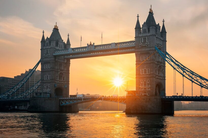 tower bridge sunset
